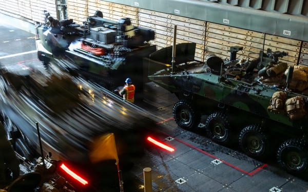 11th MEU Marines, Sailors Conduct Well-Deck Operations Aboard USS Comstock