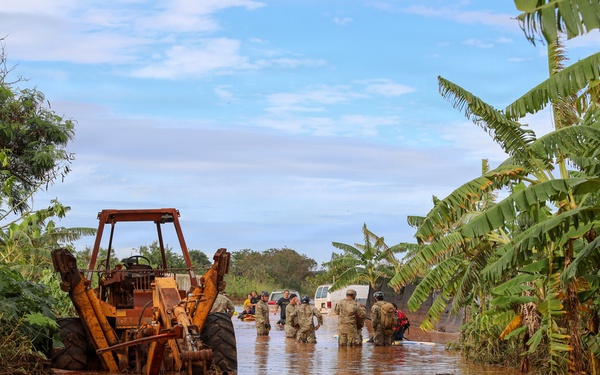 Hawaii National Guard CERFP Conducts Flood Search and Recovery Mission