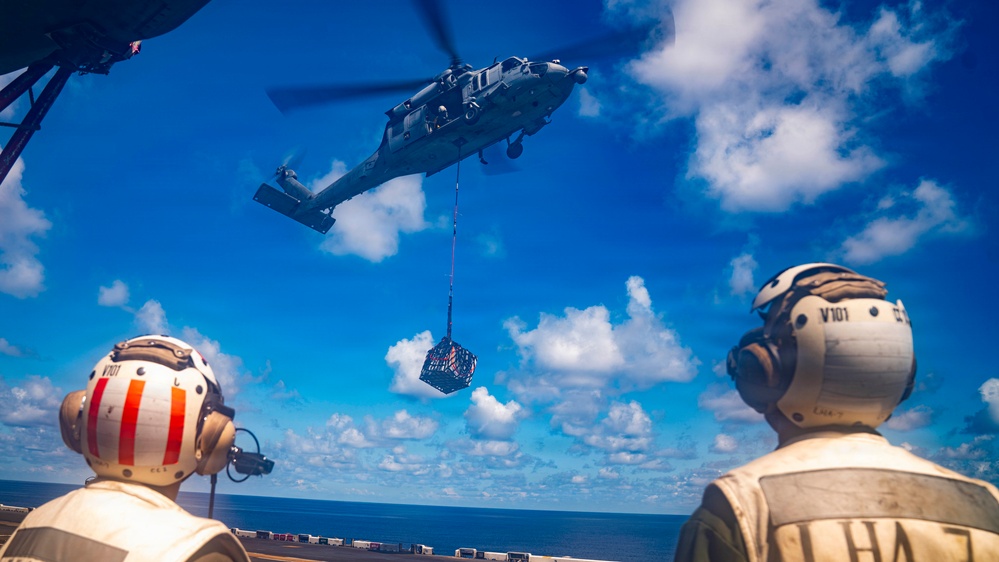 USS Tripoli Sailors Conducts Vertrep Training
