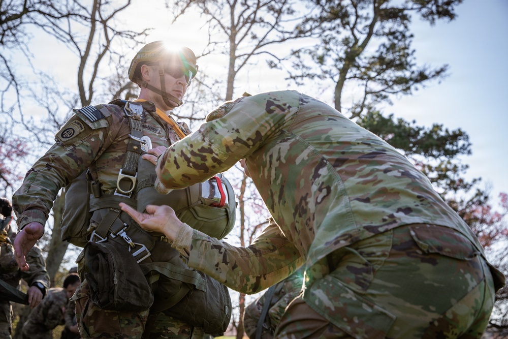 5th Ranger Training Battalion Airborne Jump
