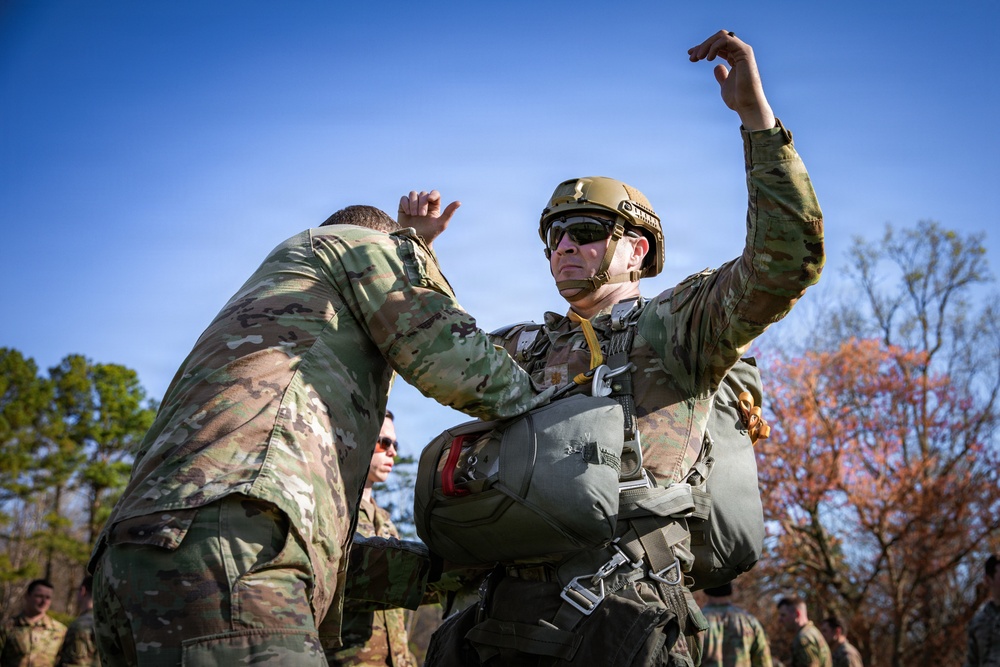 5th Ranger Training Battalion Airborne Jump