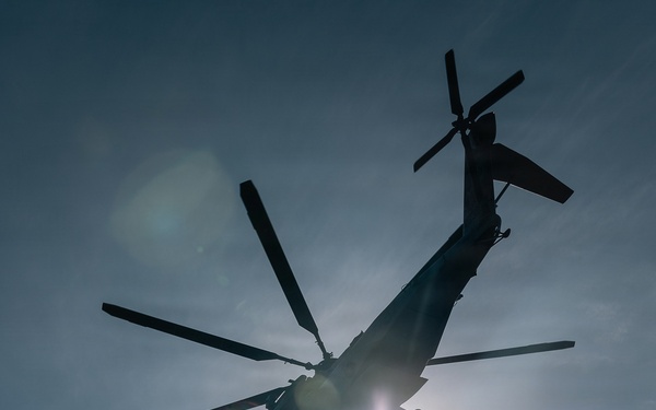 HMH-466, 12th LLB train in external lifts