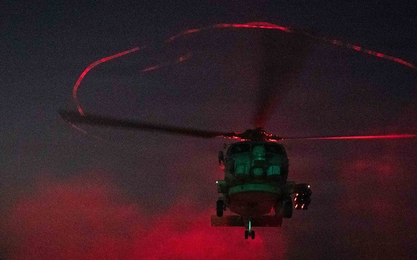USS Pinckney (DDG 91) Conducts Flight Ops During Operation Epic Fury