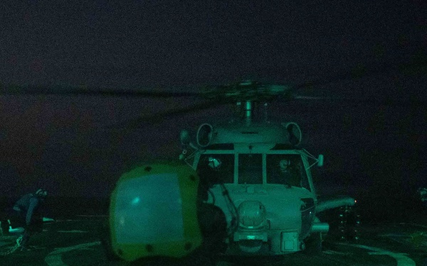 USS Pinckney (DDG 91) Conducts Flight Ops During Operation Epic Fury