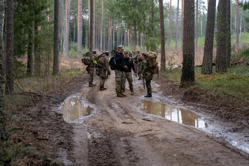 1-12 CAV hosts multinational Spur Ride in Lithuania