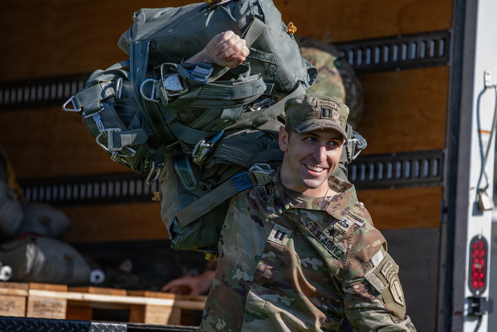5TH RANGER TRAINING BATTALION AIRBORNE OPERATION