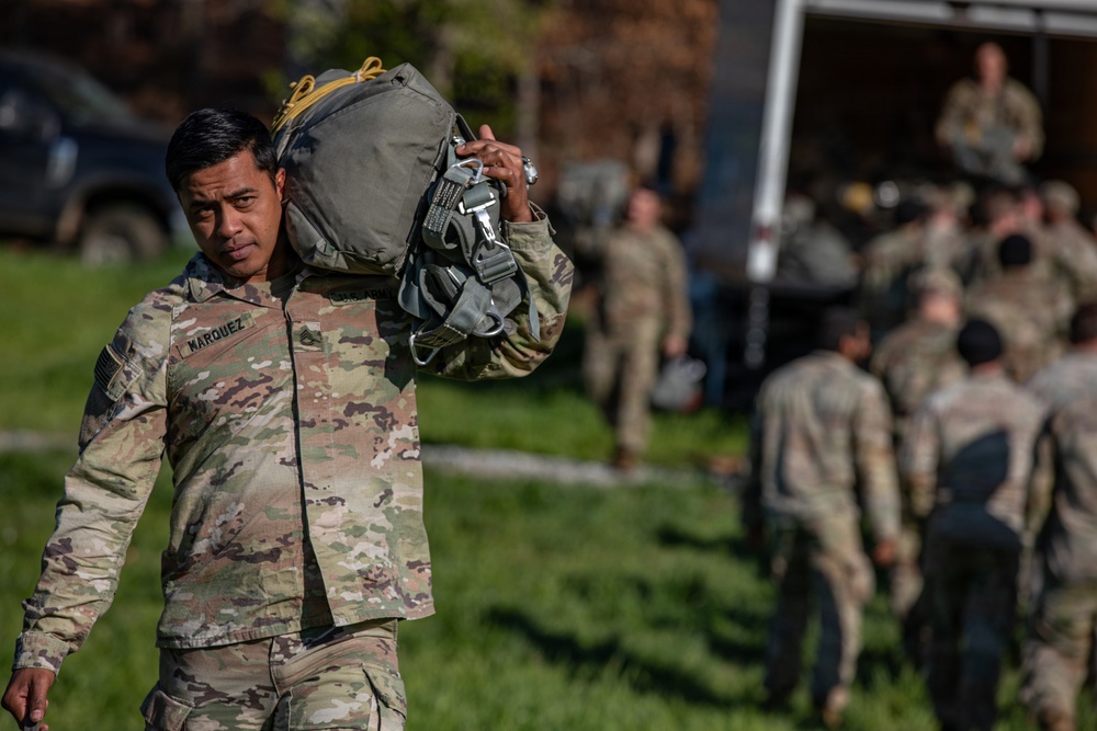 5TH RANGER TRAINING BATTALION AIRBORNE OPERATION