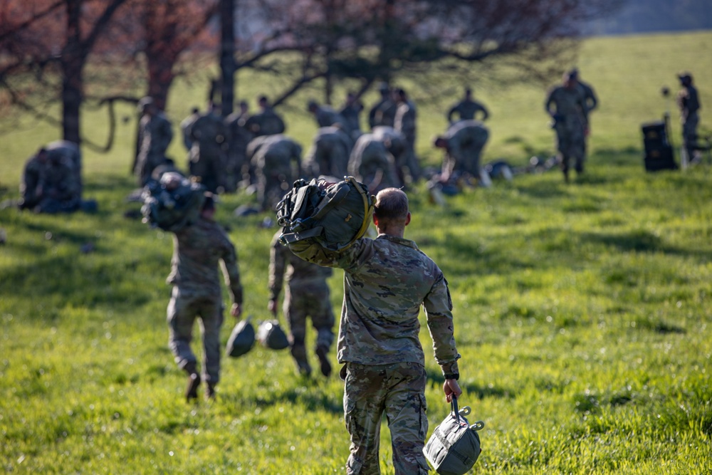 5TH RANGER TRAINING BATTALION AIRBORNE OPERATION