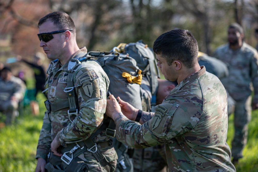 5TH RANGER TRAINING BATTALION AIRBORNE OPERATION