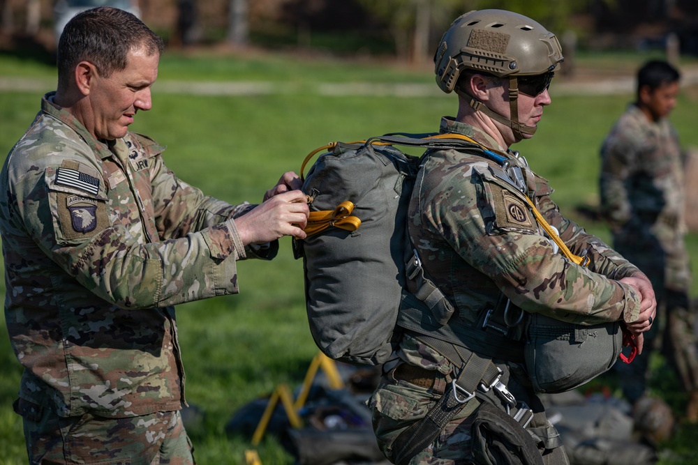 5TH RANGER TRAINING BATTALION AIRBORNE OPERATION