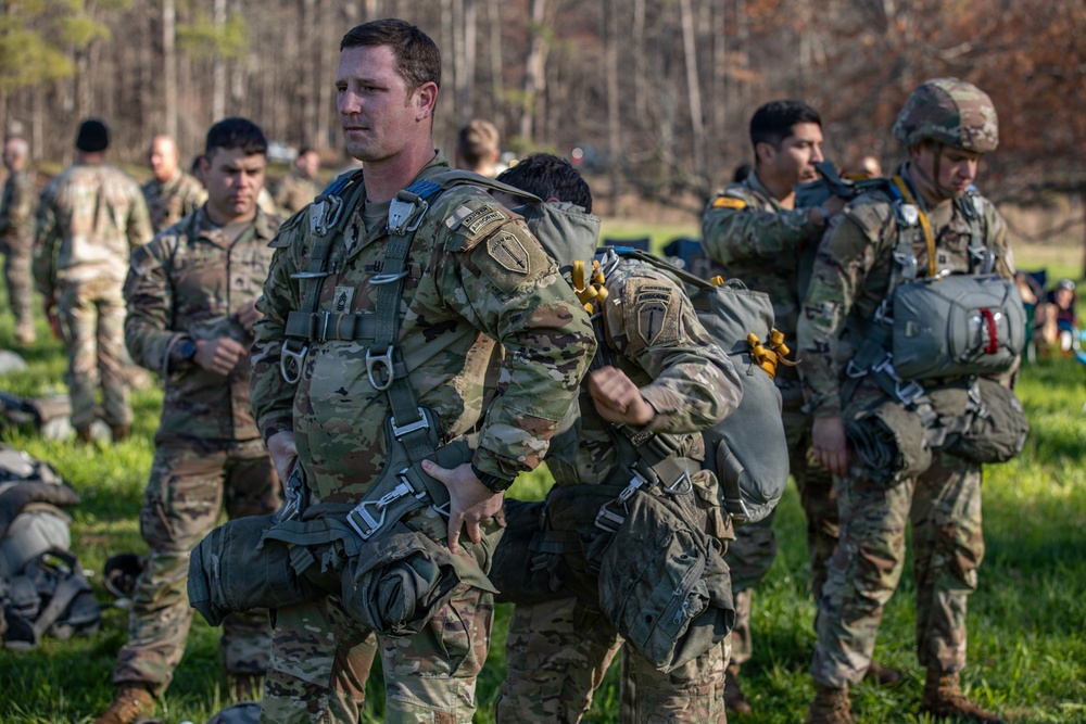5TH RANGER TRAINING BATTALION AIRBORNE OPERATION