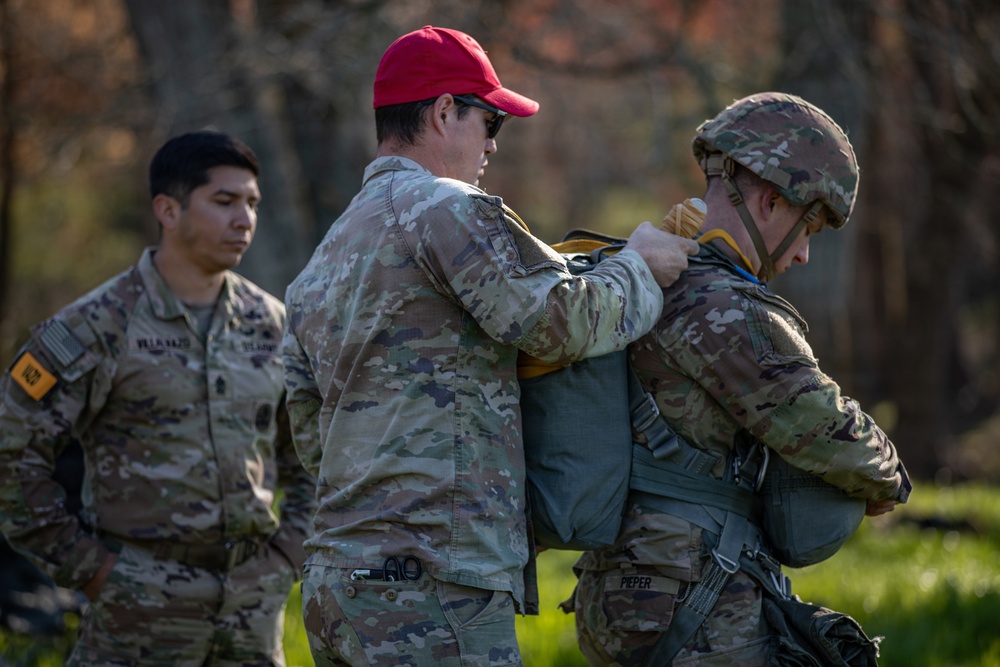 5TH RANGER TRAINING BATTALION AIRBORNE OPERATION