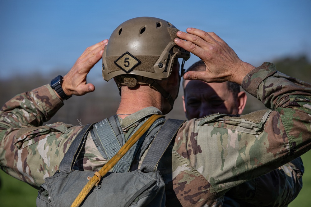 5TH RANGER TRAINING BATTALION AIRBORNE OPERATION