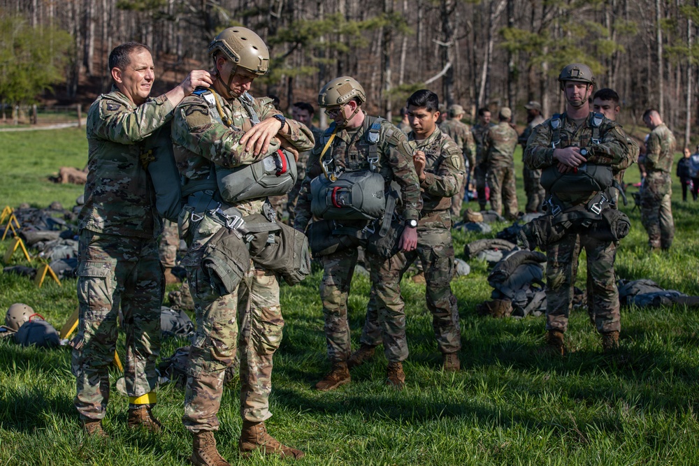 5TH RANGER TRAINING BATTALION AIRBORNE OPERATION