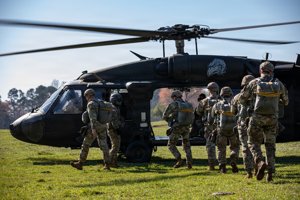 5TH RANGER TRAINING BATTALION AIRBORNE OPERATION