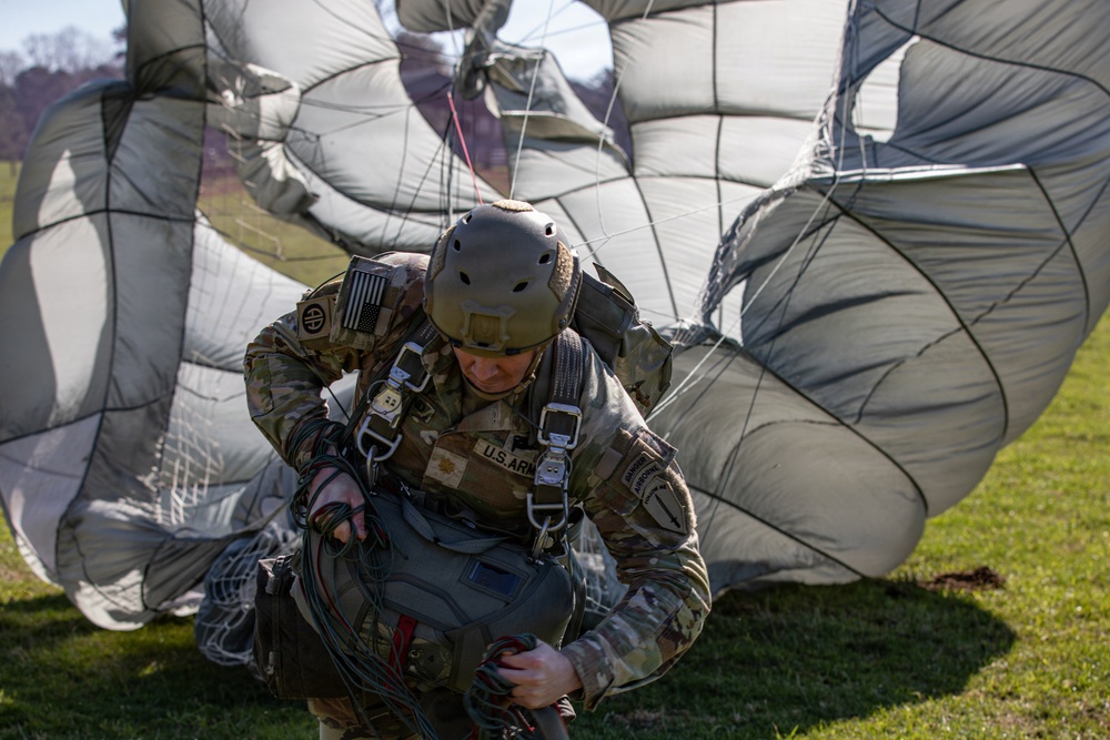5TH RANGER TRAINING BATTALION AIRBORNE OPERATION
