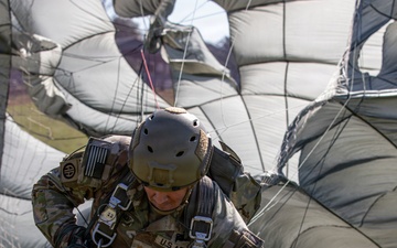 5TH RANGER TRAINING BATTALION AIRBORNE OPERATION