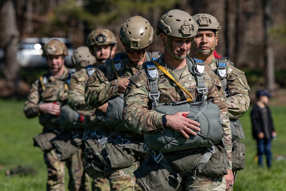 5TH RANGER TRAINING BATTALION AIRBORNE OPERATION