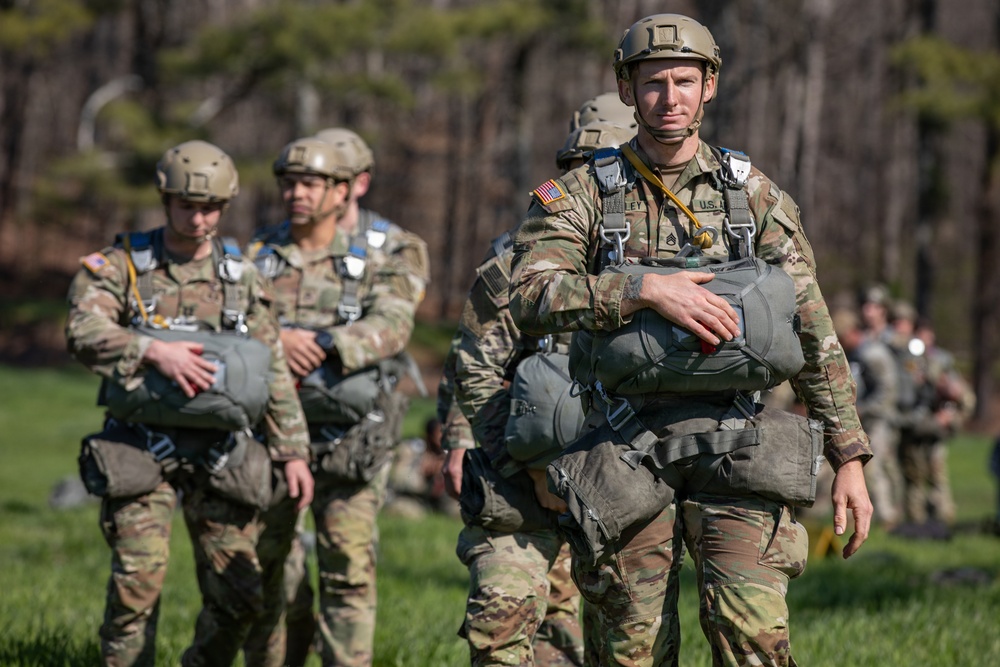 5TH RANGER TRAINING BATTALION AIRBORNE OPERATION