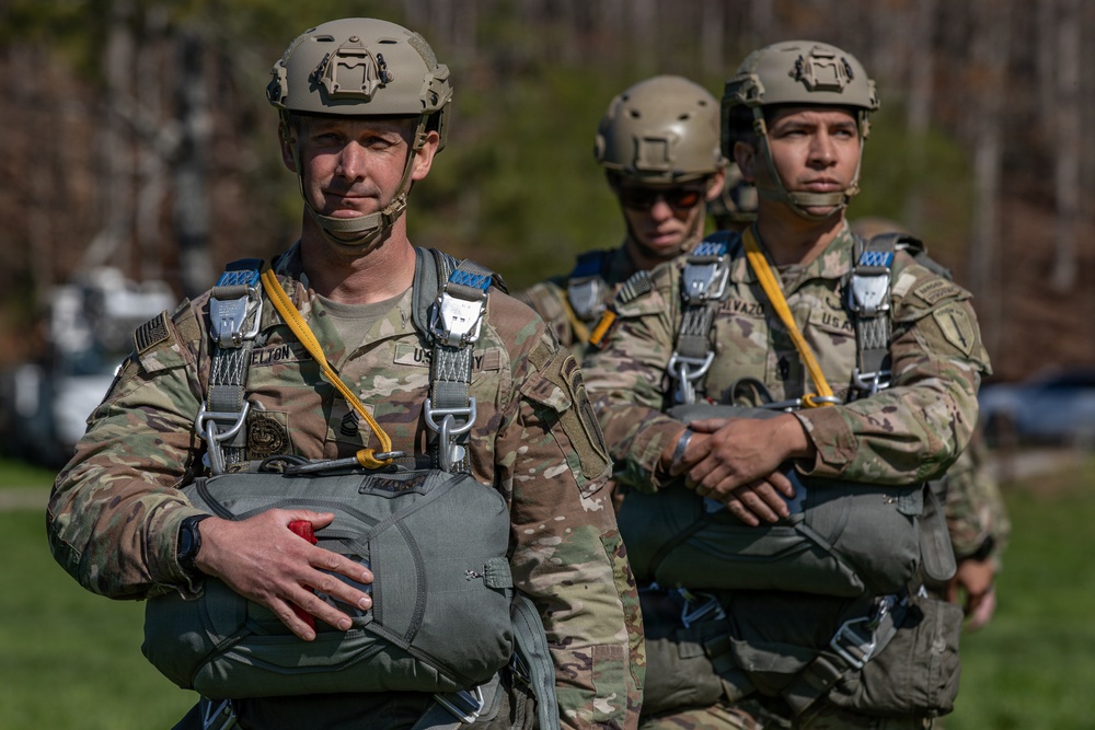 5TH RANGER TRAINING BATTALION AIRBORNE OPERATION