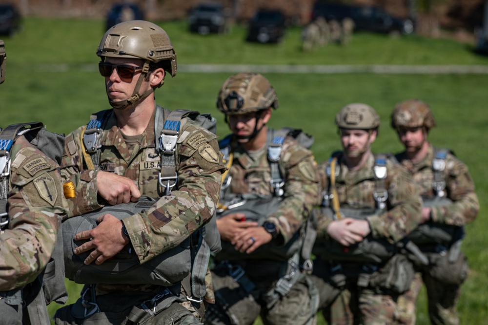 5TH RANGER TRAINING BATTALION AIRBORNE OPERATION