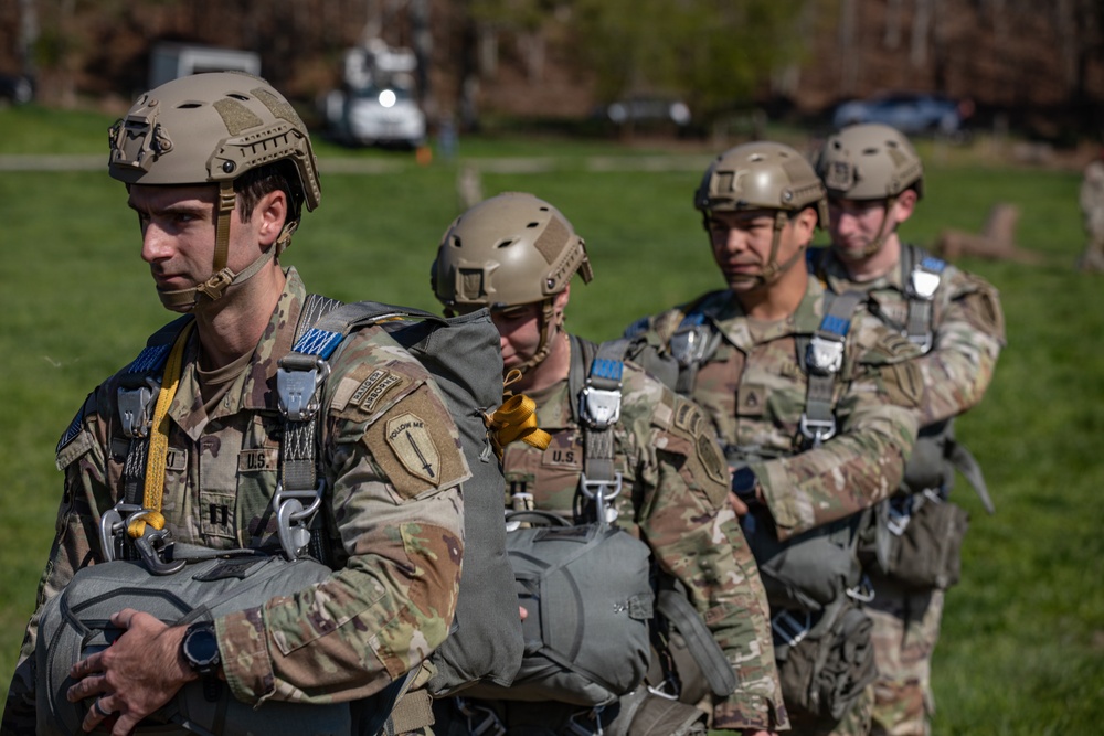 5TH RANGER TRAINING BATTALION AIRBORNE OPERATION