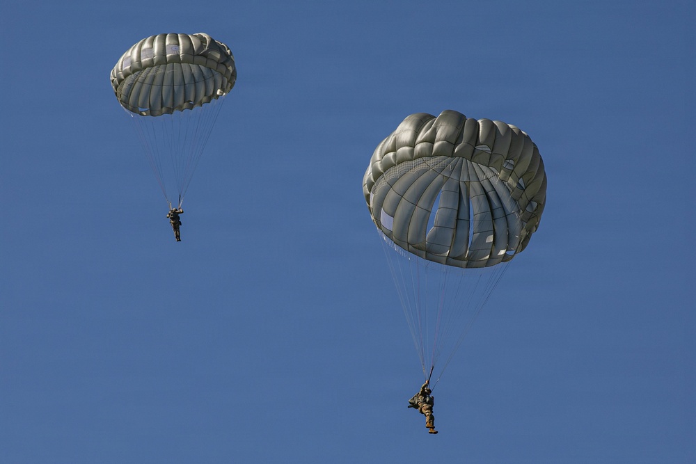 5TH RANGER TRAINING BATTALION AIRBORNE OPERATION