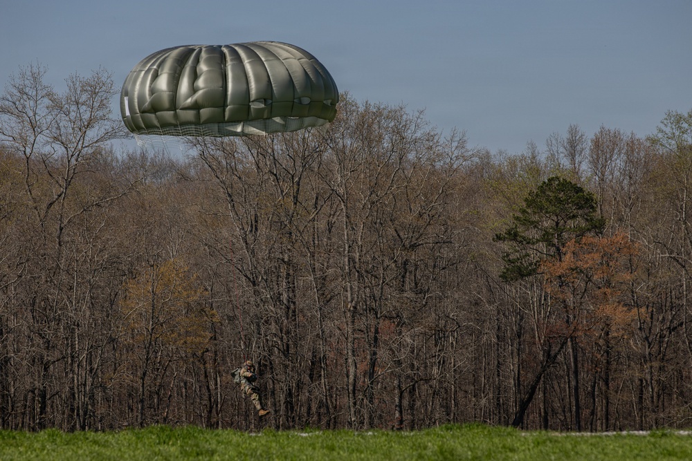 5TH RANGER TRAINING BATTALION AIRBORNE OPERATION