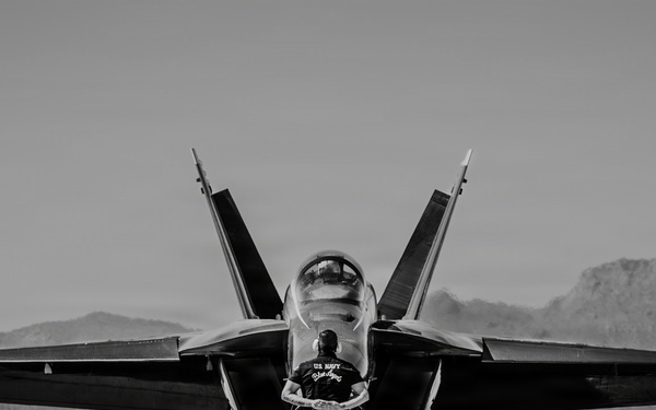 Blue Angels and Thunderbirds take to the skies during Luke Days 2026