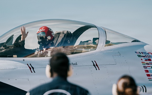 Blue Angels and Thunderbirds take to the skies during Luke Days 2026