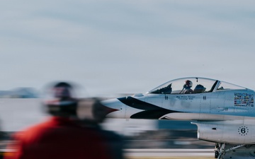 Blue Angels and Thunderbirds take to the skies during Luke Days 2026