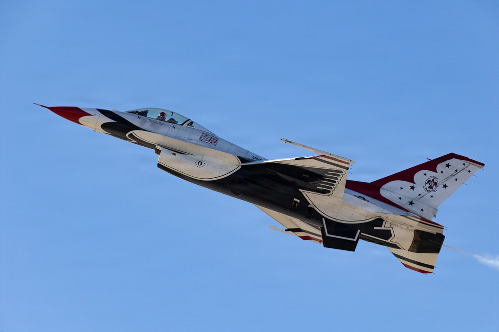 Diamond in the sky: Thunderbirds fly over the Luke Days 2026 airshow