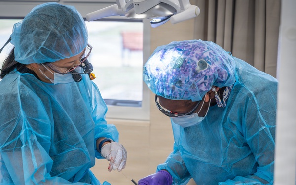 All hands healing at De Kinderen during LAMAT26