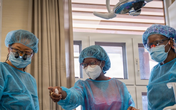 All hands healing at De Kinderen during LAMAT26