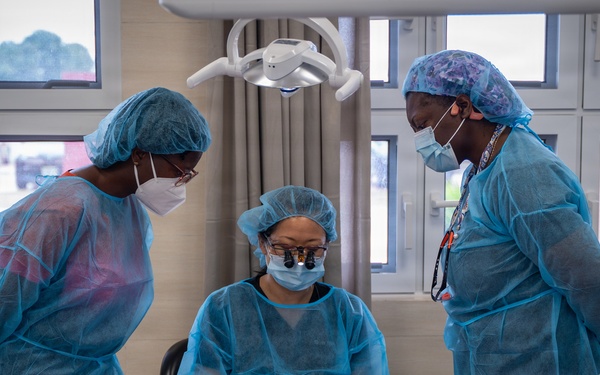 All hands healing at De Kinderen during LAMAT26