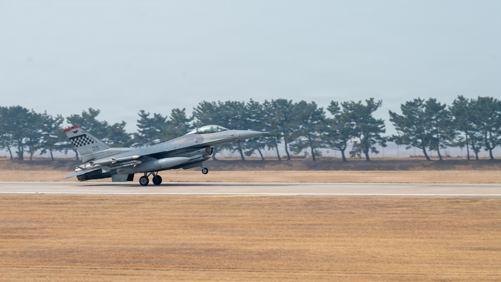 Osan Airmen Disperse to Kunsan for ACE Operations During Freedom Shield