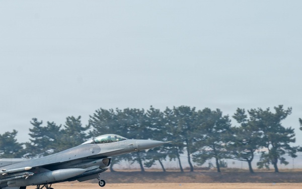 Osan Airmen Disperse to Kunsan for ACE Operations During Freedom Shield