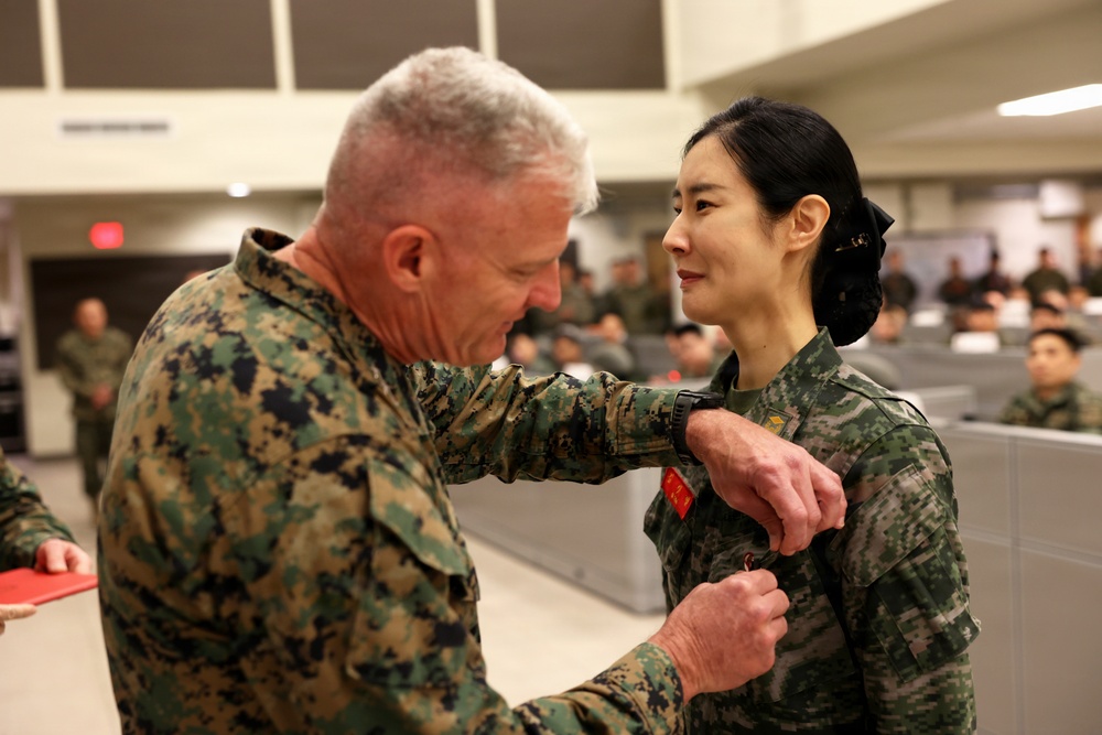 ROK Marine Corps Commandant, III MEF Commander close out Freedom Shield 26