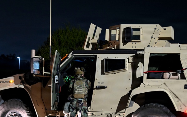 8th CES EOD team clears the blast zone during FS26