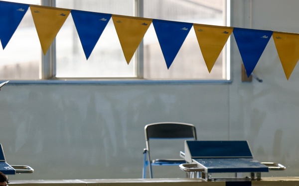 FAW-31 hosts annual swim competition at MCAS Iwakuni