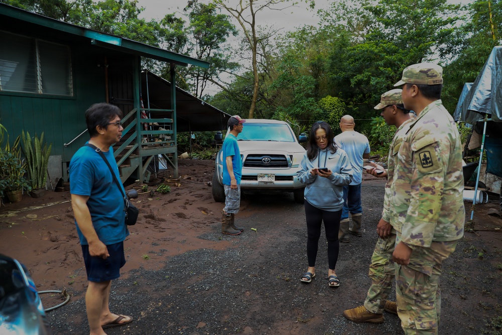 Hawaii National Guard CERF-P assists with the Waialua flood response