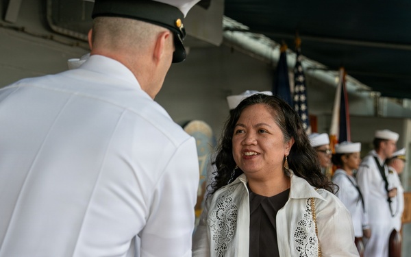U.S. 7th Fleet, Blue Ridge Team Host Big Top Reception in Manila, Philippines