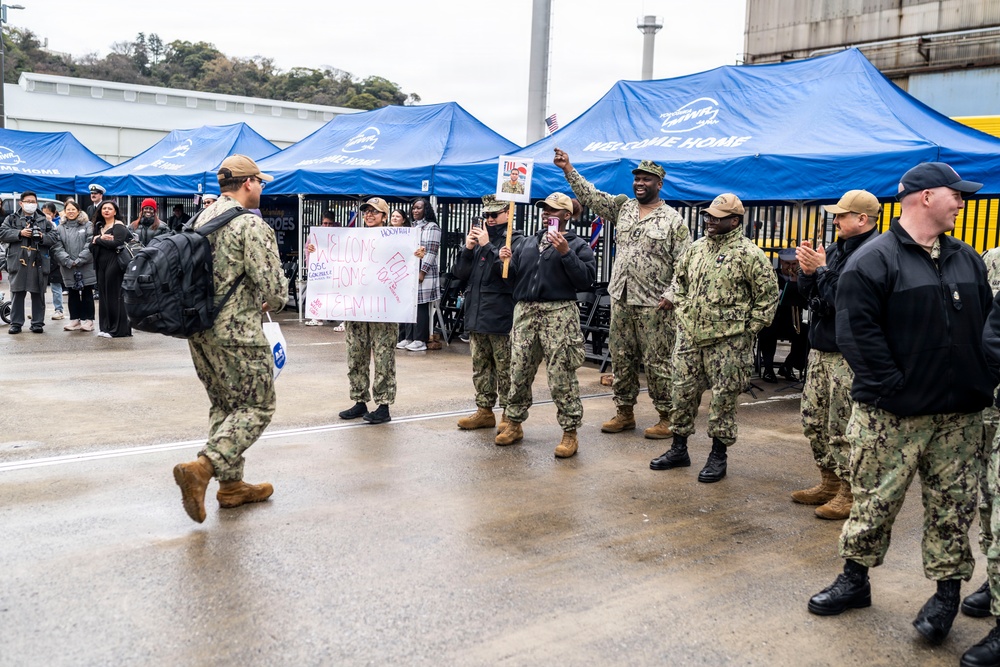 USS Mustin (DDG 89) Returns to Forward-Deployed Naval Forces in Yokosuka