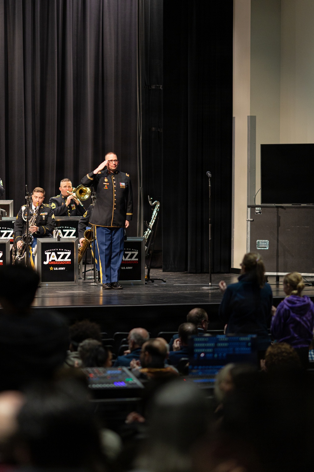 U.S. Army Jazz Ambassadors Perform at Kennewick High School