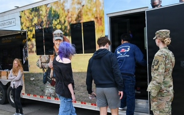 Raleigh Recruiting Battalion Aims to Bridge Gaps  With 'Meet Your Army' Campaign