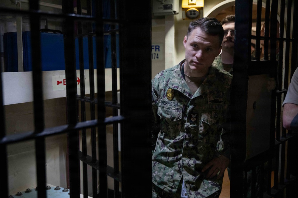 Ike Conducts Planned Incremental Availability maintenance period