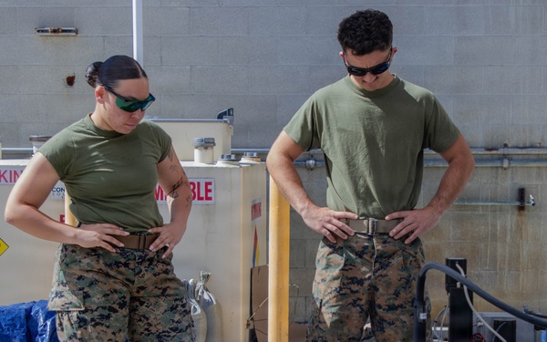 MARCORSYSCOM Provides New Equipment Training to 1st MLG Marines