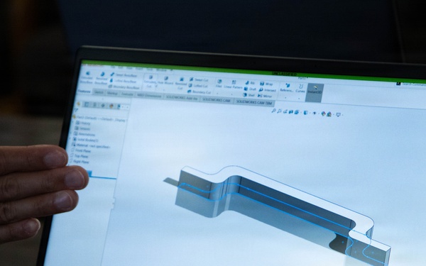 MARCORSYSCOM Provides New Equipment Training to 1st MLG Marines