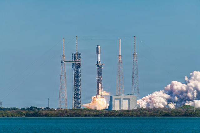 Starlink 10-62 Launches from Cape Canaveral Space Force Station