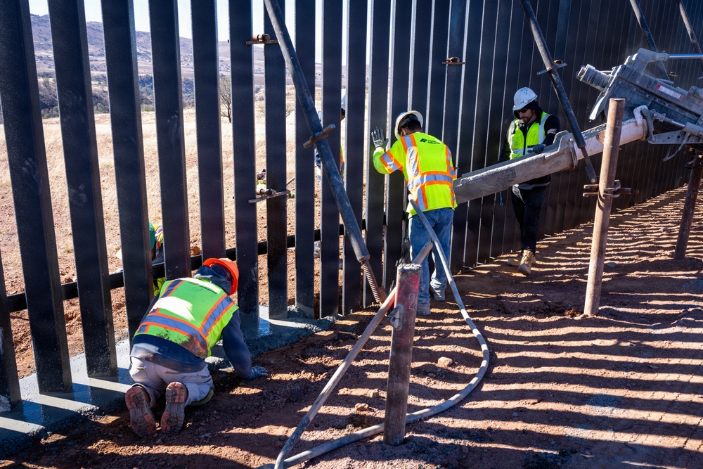 Panel Installation of New Border Wall System South of Sonoita, Ariz.